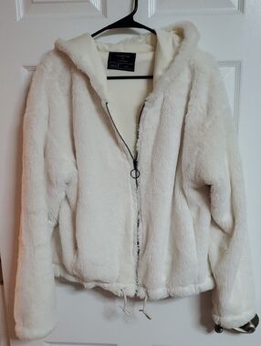 Women's Cream Plush Faux-Fur Lined Hooded Jacket
